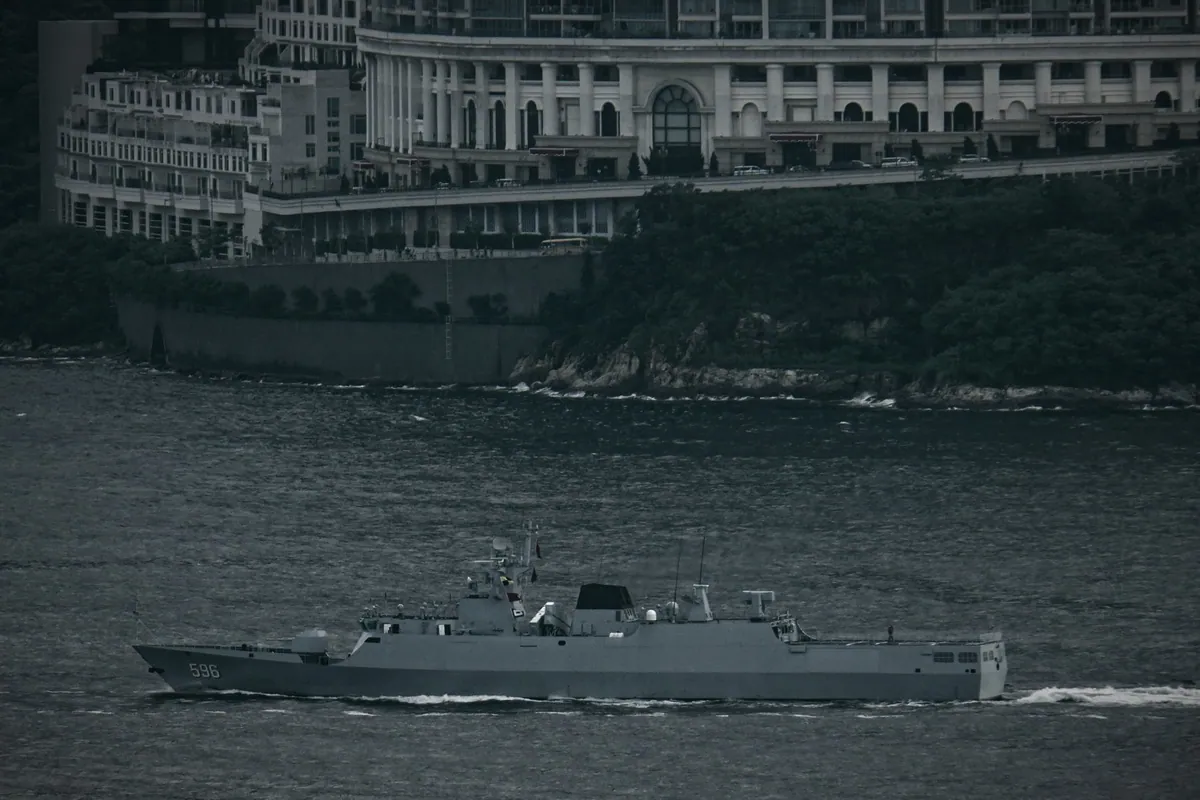 Foto ilustrasi: korvet Type 056 milik PLAN (596 Huizhou), bukan kapal yang diserahkan ke Kamboja. trey333 / Wikimedia Commons (CC BY-SA 4.0)